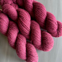 Load image into Gallery viewer, Plum alpaca/merino blend DK