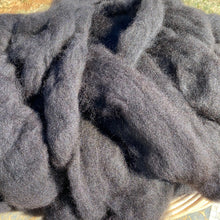 Load image into Gallery viewer, Natural Black Alpaca Roving