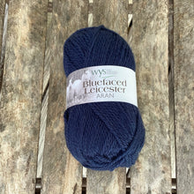 Load image into Gallery viewer, Bluefaced Leicester Aran