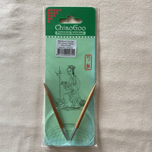 Load image into Gallery viewer, ChiaoGoo Premium Bamboo 16” Circular Needles (Size 2-6)